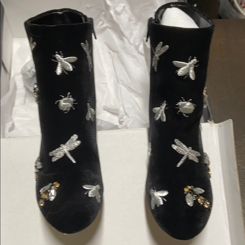 INC Womens GEORGIEE Ankle Black Bootie Bugs - Picture 2 of 4
